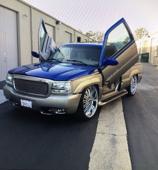 1999 Escalade for Sale in Hemet, CA OfferUp