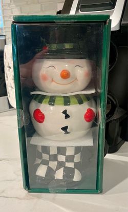 Stackable Christmas Coffee Mugs