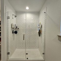 Glass Shower Door 
