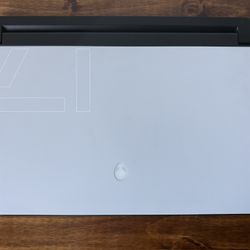 Alienware M17 R3 Gaming Laptop – i7 | RTX 2060 | 16 GB RAM | 1 TB SSD – Great Condition