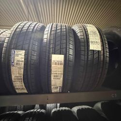 Michelin 265/65R18 All-Season Tire – Premium Performance for SUVs, Trucks & 4x4 Vehicles