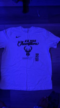 NBA 2x champions Milwaukee bucks