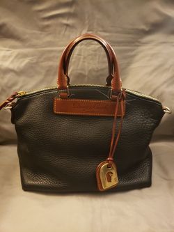 Dooney & Bourke bag