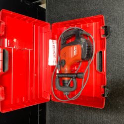 Hilti TE-500-AVR Demolition Breaker Hammer Lightly Used