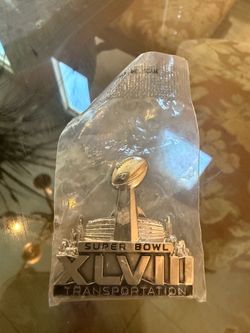 Super Bowl XLVIII (48) Official Transportation NFL Lapel Pin – New