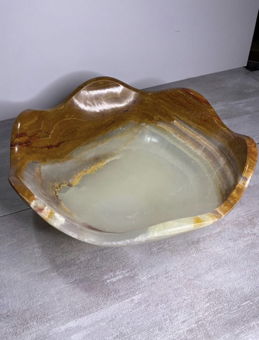 Onyx Bowl Centerpiece 