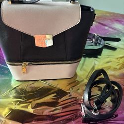 NWOT Steve Madden Purse With Additional Back Pack Straps