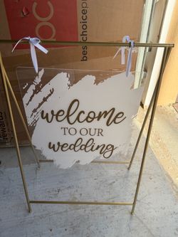 Welcome wedding sign