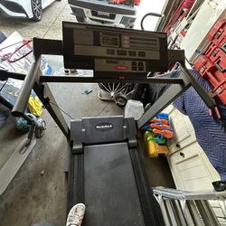 Treadmill 