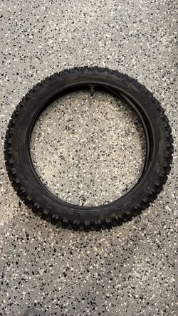 Dunlop tires 60/100-14