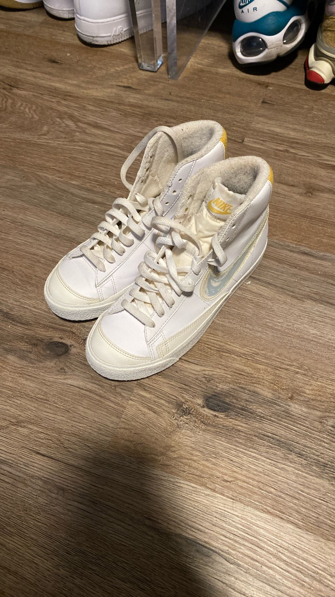 Kids Boy Tennis Shoes 5.5y