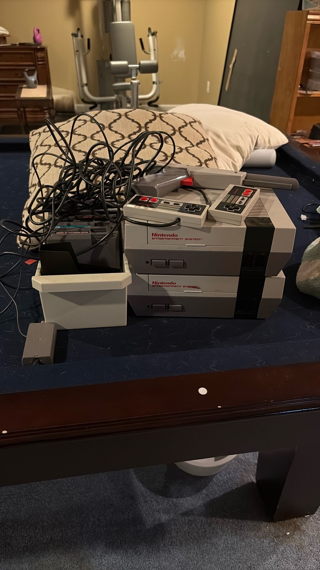 Nintendo Old School Consol With Some Old Games!!