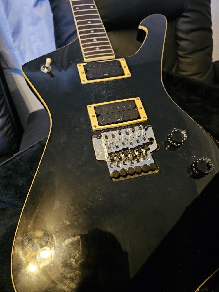 Iceman Paul Stanley From Kiss Signature Guitar
