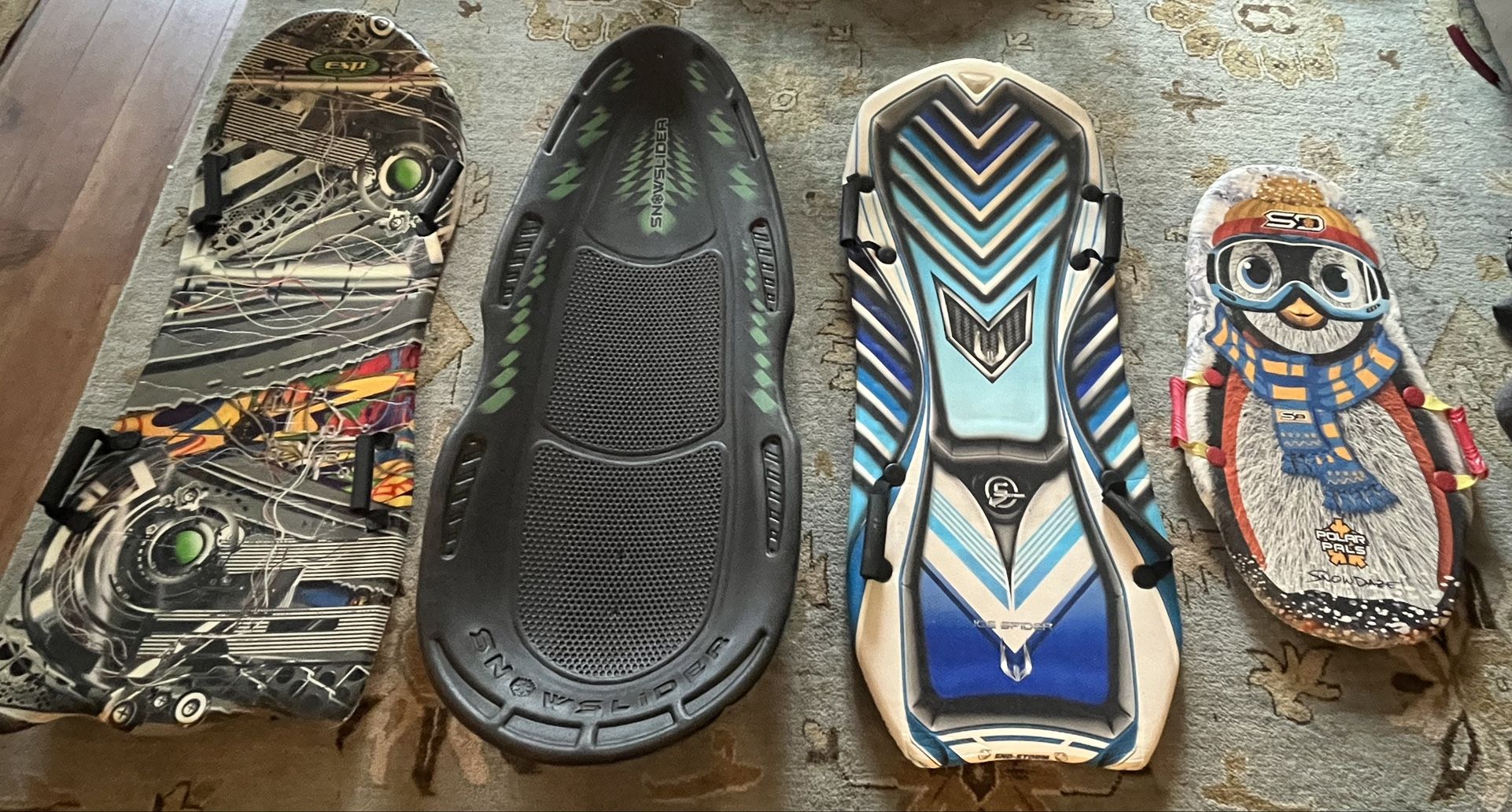 Set of 4 BODY GLOVE Snow Sleds