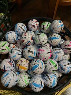 100 Taylormade Speedsoft golf balls