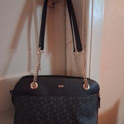 DKNY Black Monogram Handbag w Gold Chain Straps 