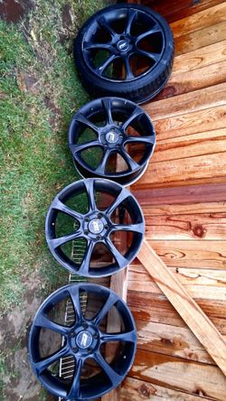 (4)  wheels and (1) Tire 225 40 18