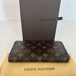 Louis Vuitton Zippy Wallet