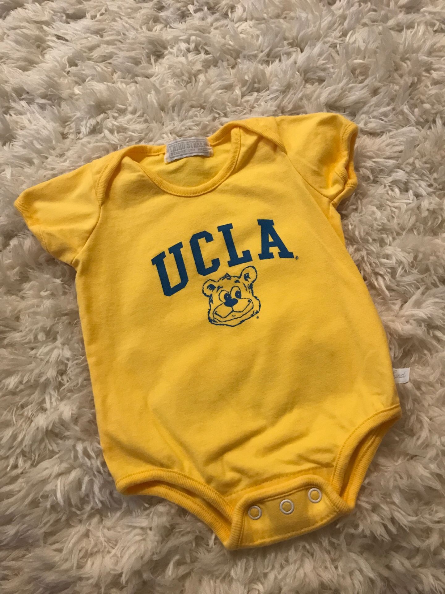 UCLA onesie size 0-3 mo