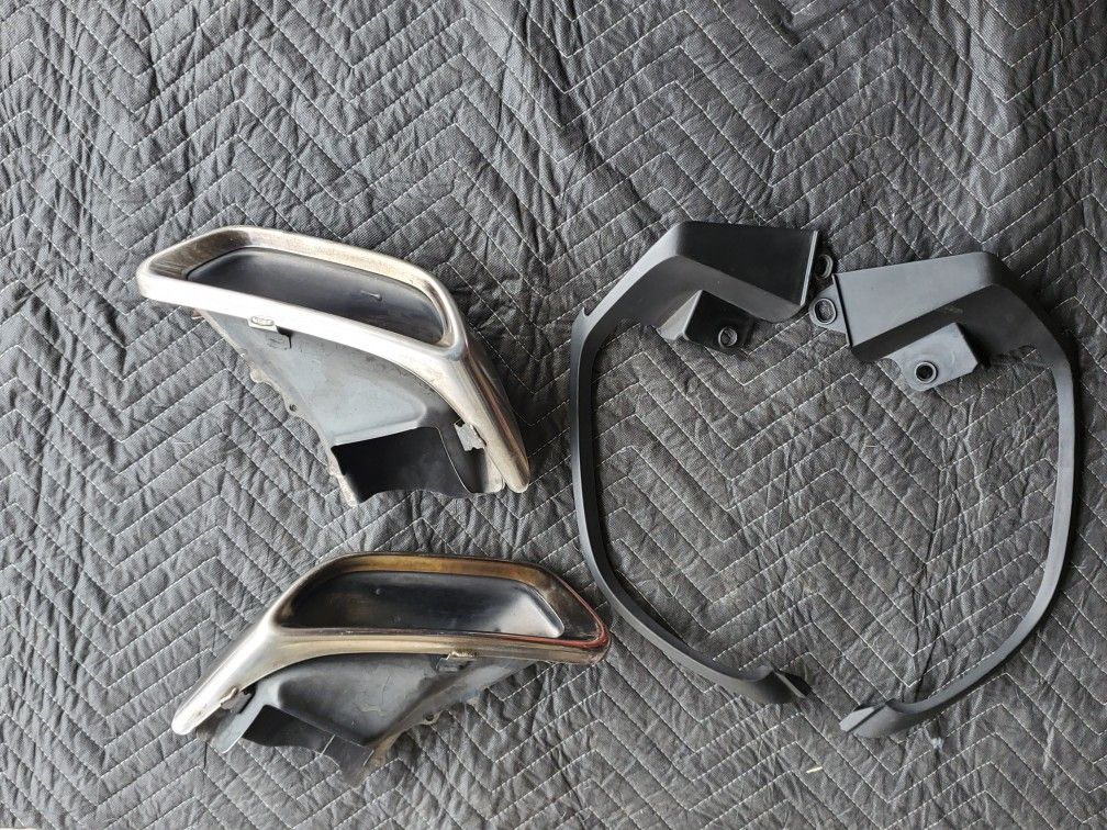 2018-2020 Honda Accord Sport 1.5 & 2.0 Exhaust Tips $60.00 Will Also Fit Non Sport Honda. Just Pop Off The Plastic On The Rear Bumper.