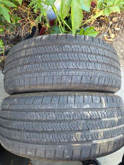 235-40-19:2 Goodyear  Eagle Sport