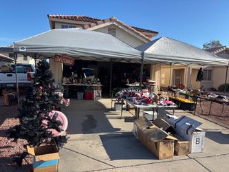 YARDSALE of Halloween and Christmas decor