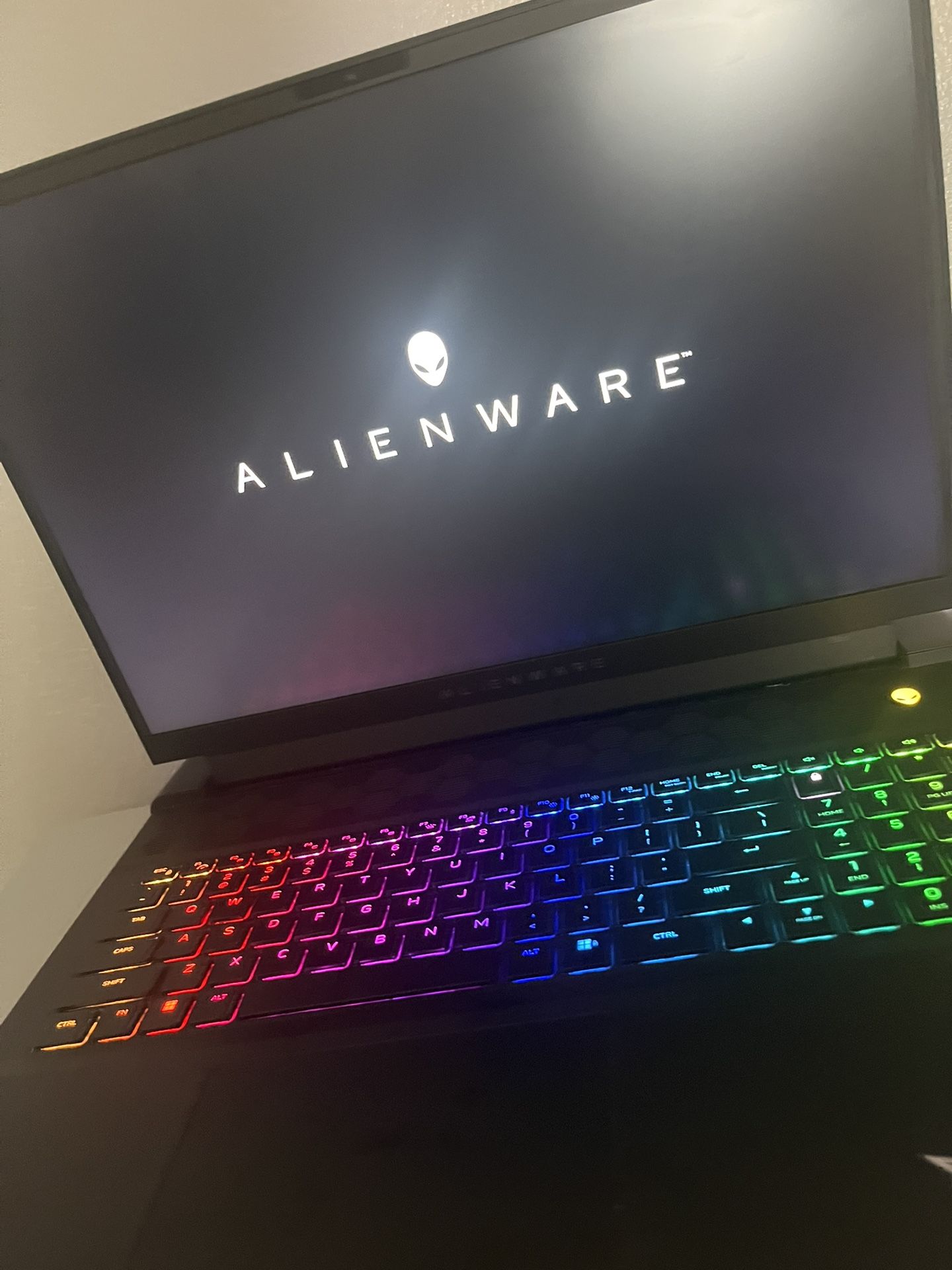 Gaming Laptop Setup *highend*