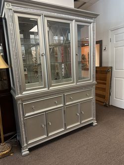 Bevelle Buffet with Hutch in Silver