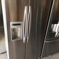 Refrigerator Side By Side Estainless Steel