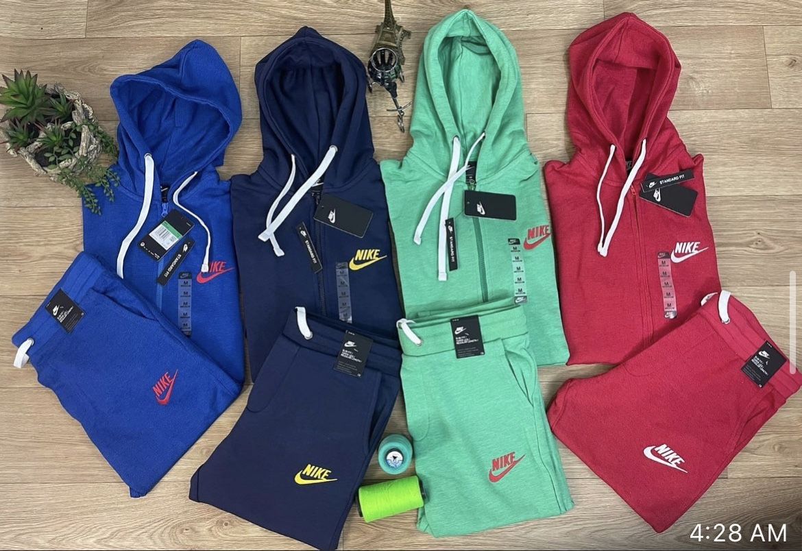 Nike Joggers