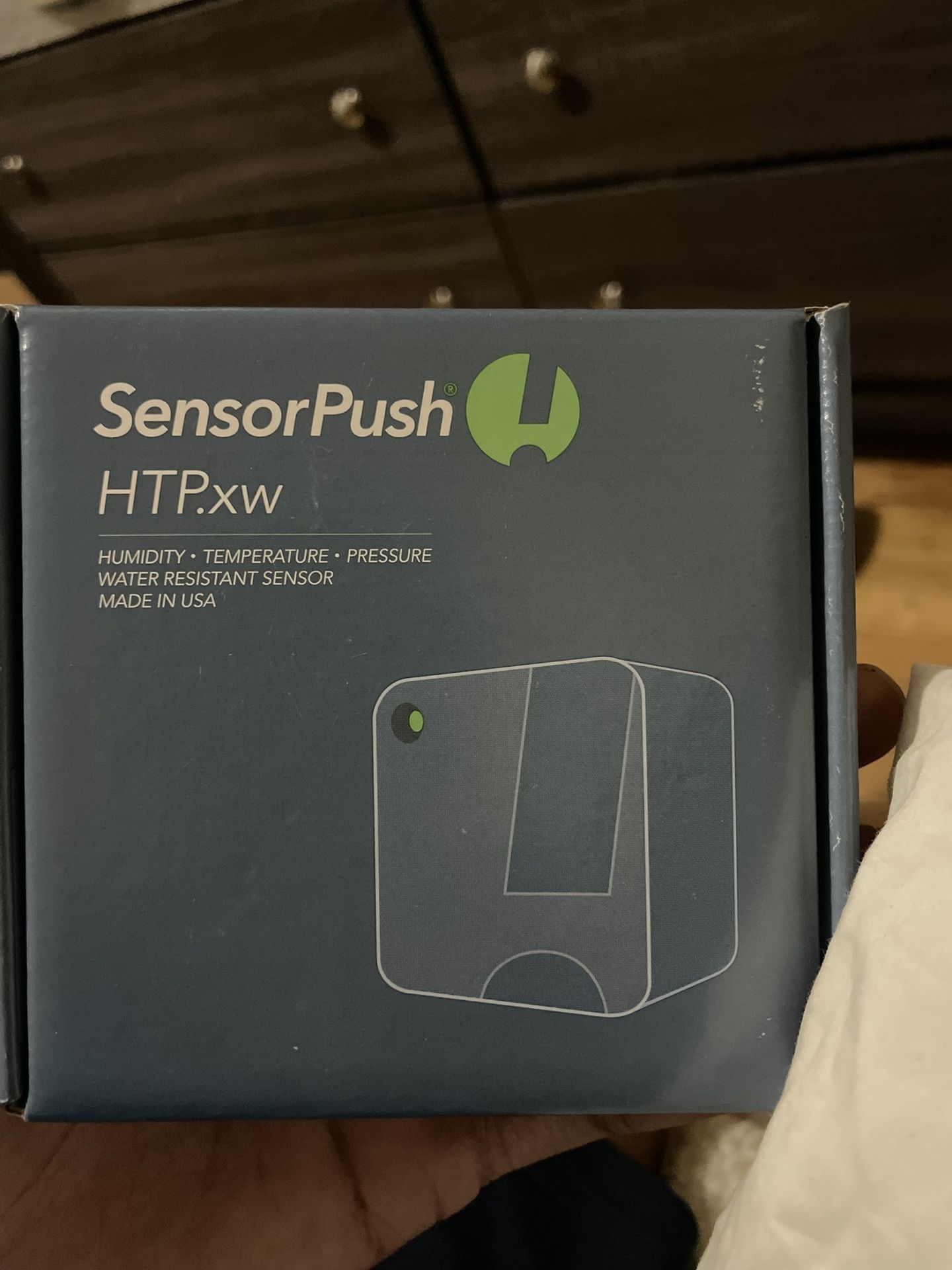 Temperature/Humidity/Pressure for iPhone/Android. Water Resistant, Made in USA