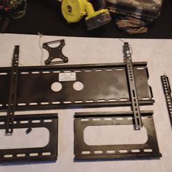 TV Mounts One Swivel Not In The Picture