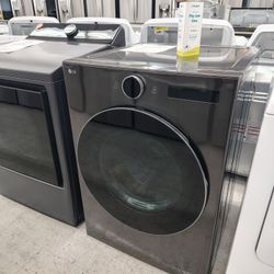 $899(MSRP$1799, Save $900) LG Ultra Large Capacity Front Load Gas With TurboSteam And LED Display