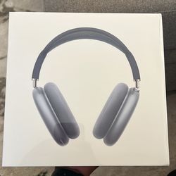 Blue Airpod Max 