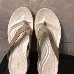 Crocs Size 10