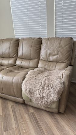3 -Seat Electric Recliner Couch
