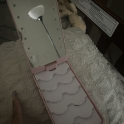Compact Eyelash Case With Lights