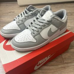 Nike Dunks Size 9