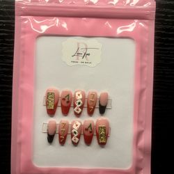 Handmade press-ons 💅🏽 