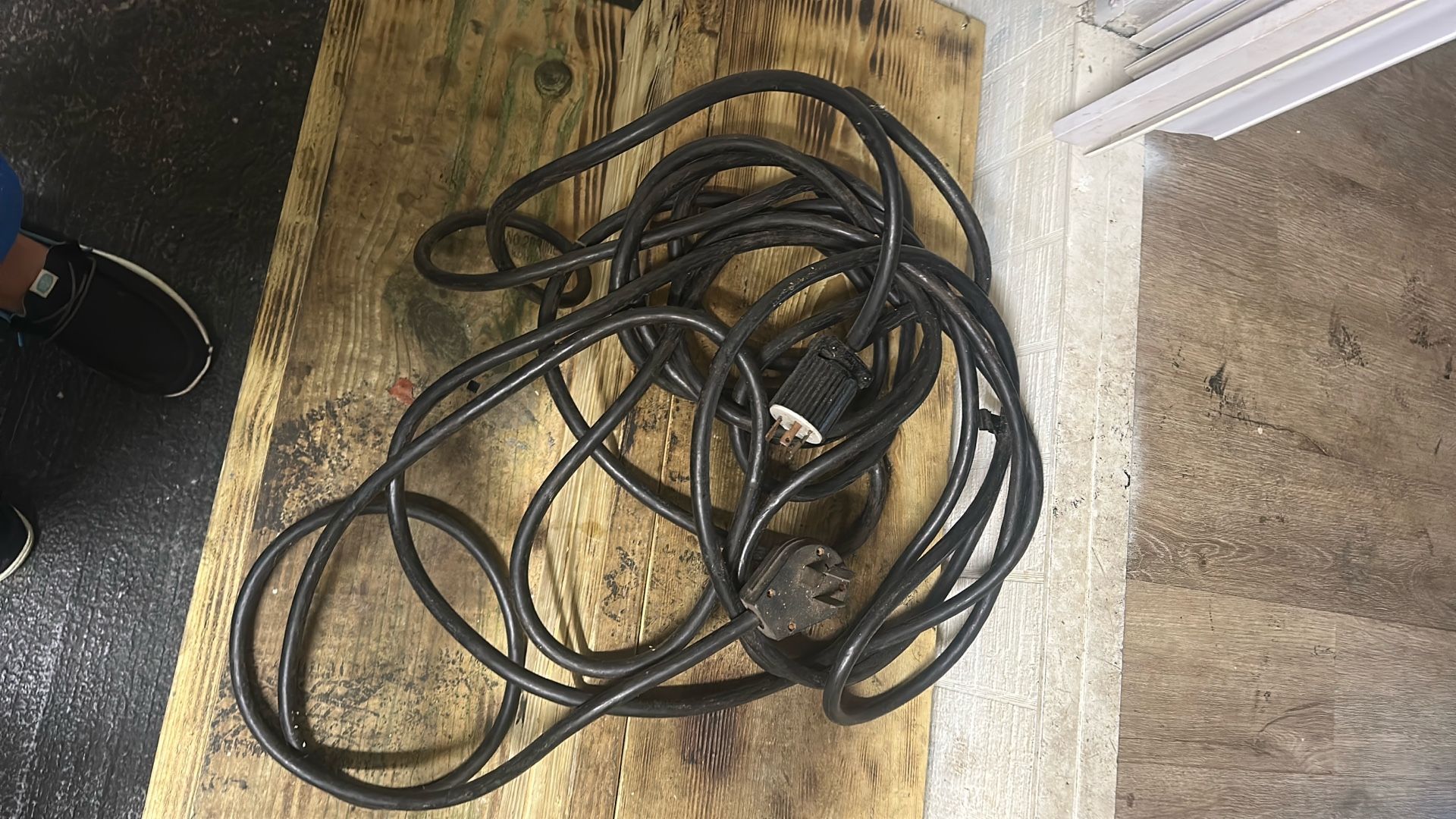 Whole House Generator Chord. 