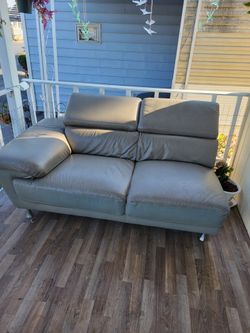 Free Sofa