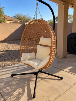 Single Swinging Egg Chair *New*