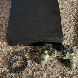 Ps4 with controller