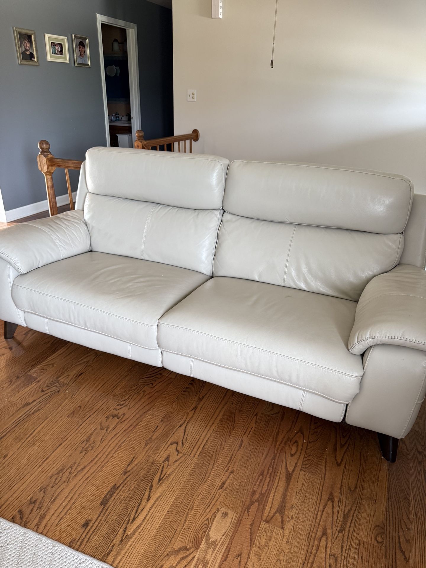 Beautiful Leather Recliner Sofa