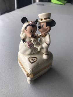 Mickey & Minnie porcelain heart box