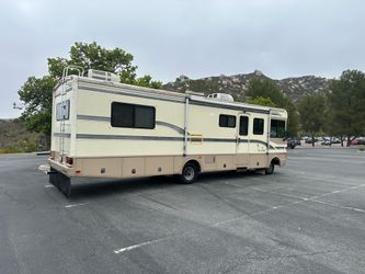 1997 Fleetwood Bounder