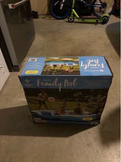 NEW Member's Mark 10-Ft Mosaic Family Pool – Inflatable – In Box