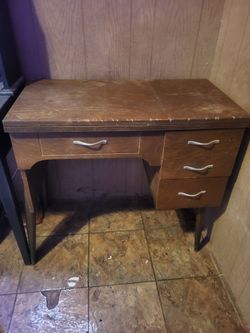 Singer sewing machine with table and extras!