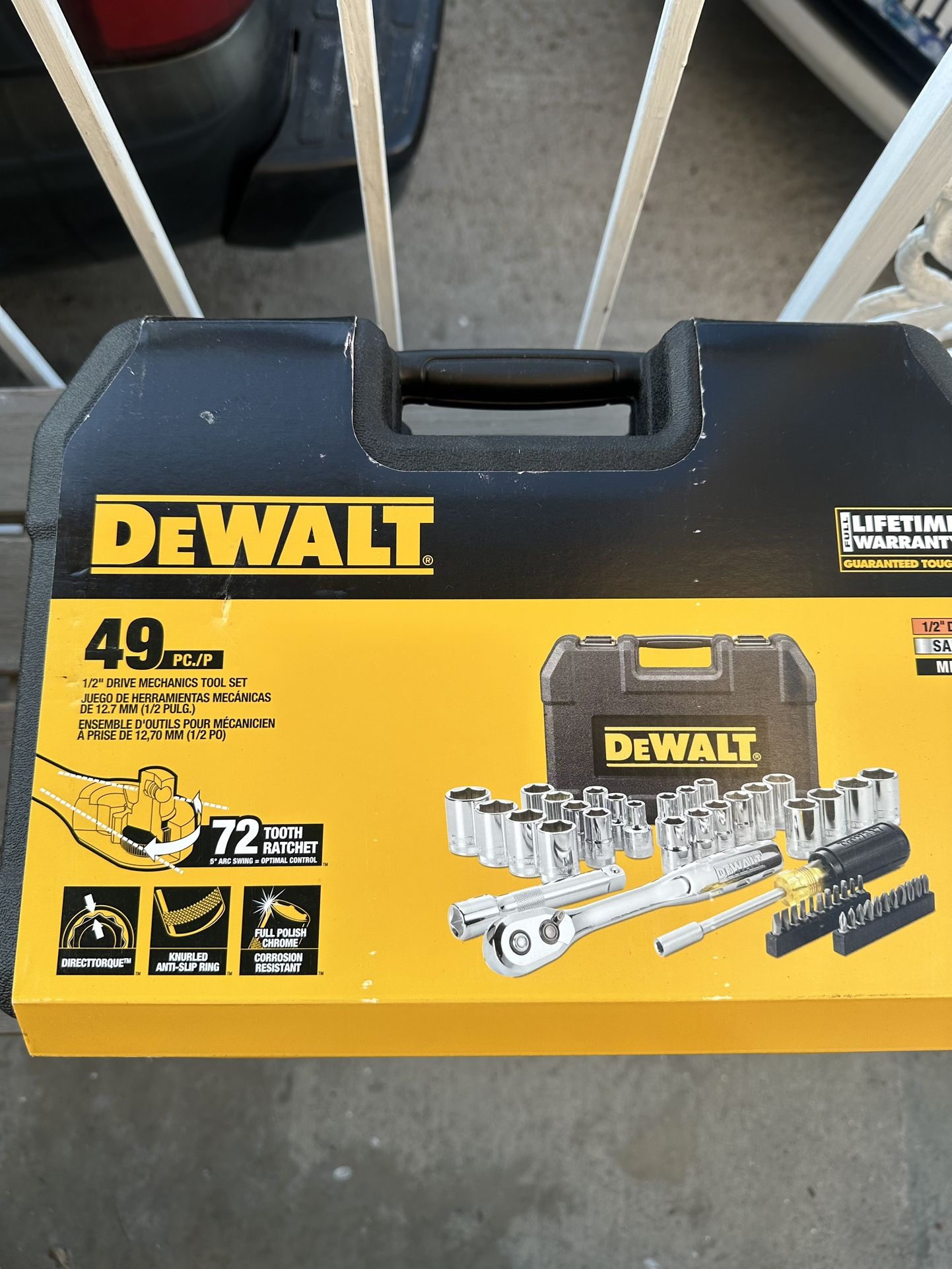 New Dewalt 49 Pc Tool Set