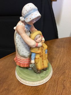 1979 Hollie Hobbie a mother’s love